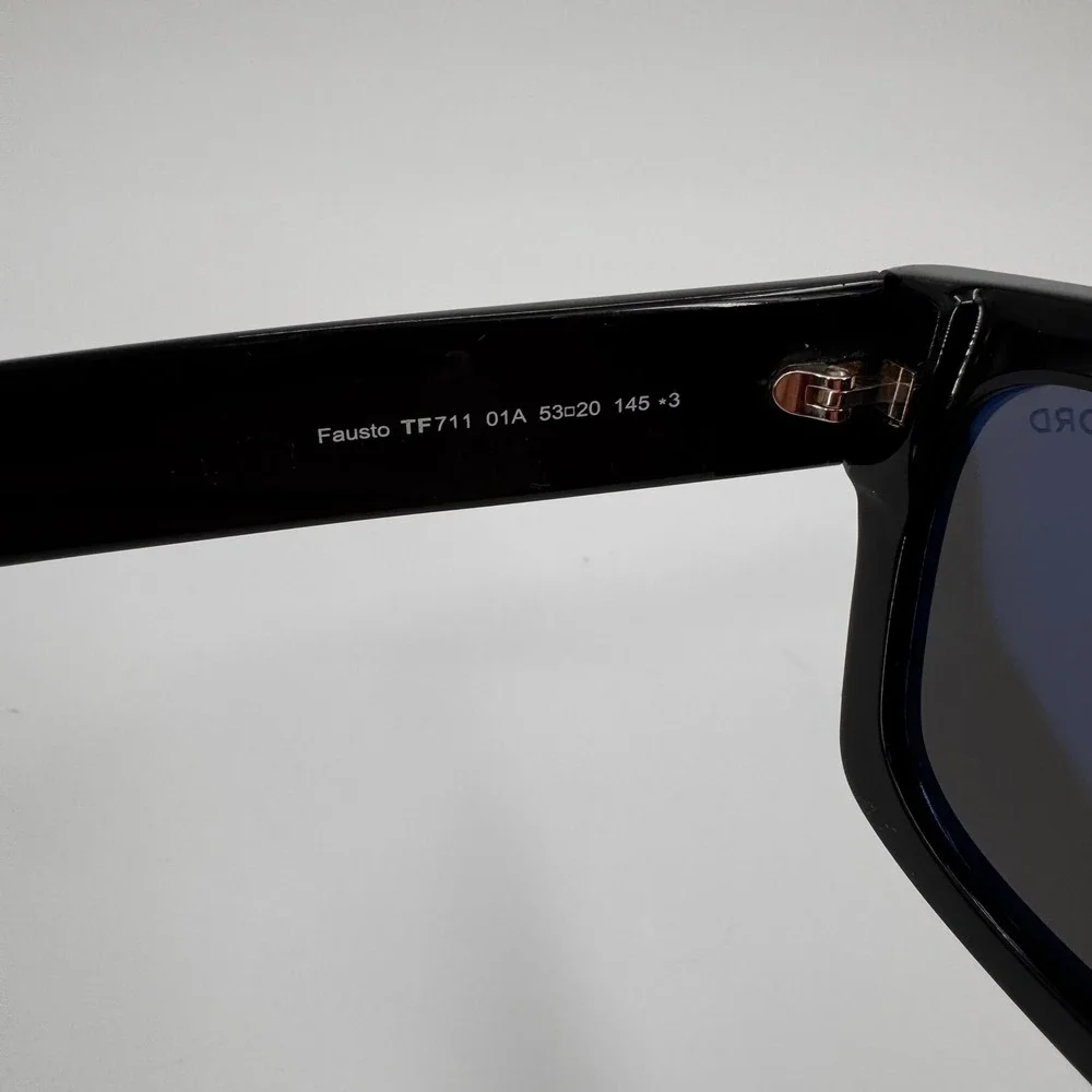 Tom Ford Fausto TF711 01A Black Square Sunglasses Rose Gold T Logo Italy 53mm